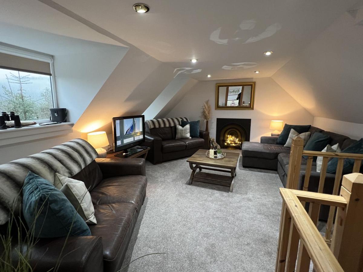 Hollybank Cottage ロッホゴイルヘッド エクステリア 写真